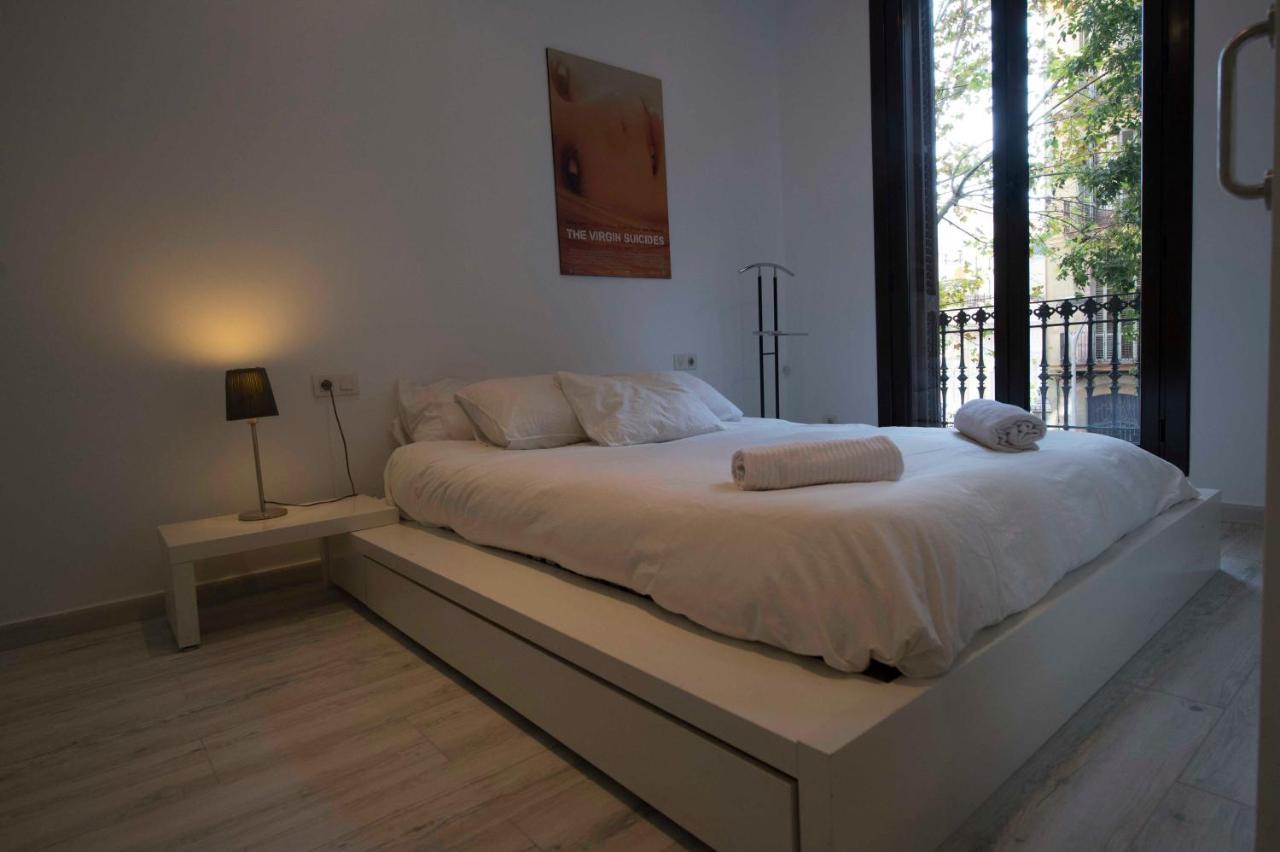 Appartamento Roger De Lluria Design *